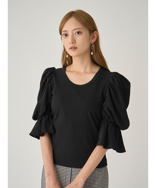 SNIDEL(スナイデル)の「ボリュームショルダーカットTOPS(Tシャツ/カットソー・レディース・ホワイト/ブラック/ラベンダー・FREE)」の8枚目の写真