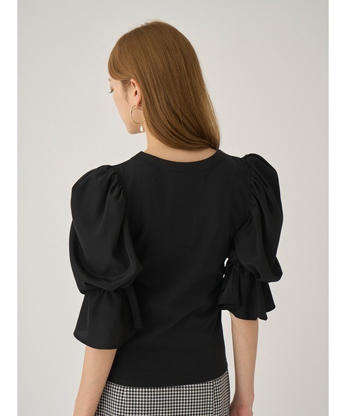 SNIDEL(スナイデル)の「ボリュームショルダーカットTOPS(Tシャツ/カットソー・レディース・ホワイト/ブラック/ラベンダー・FREE)」の9枚目の写真