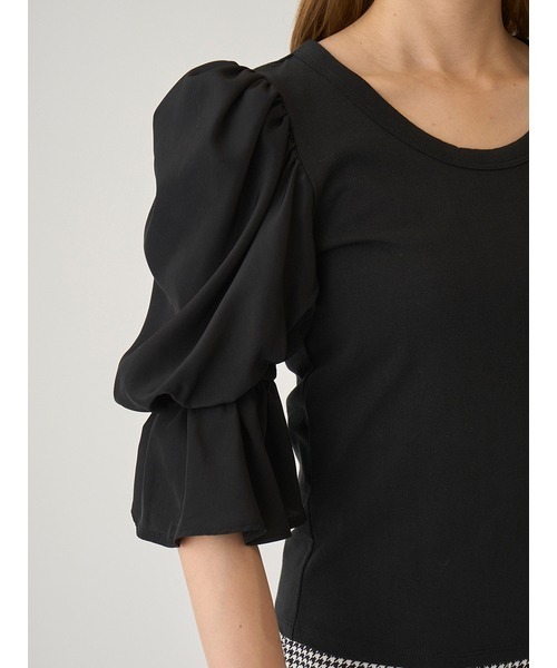 SNIDEL(スナイデル)の「ボリュームショルダーカットTOPS(Tシャツ/カットソー・レディース・ホワイト/ブラック/ラベンダー・FREE)」の12枚目の写真