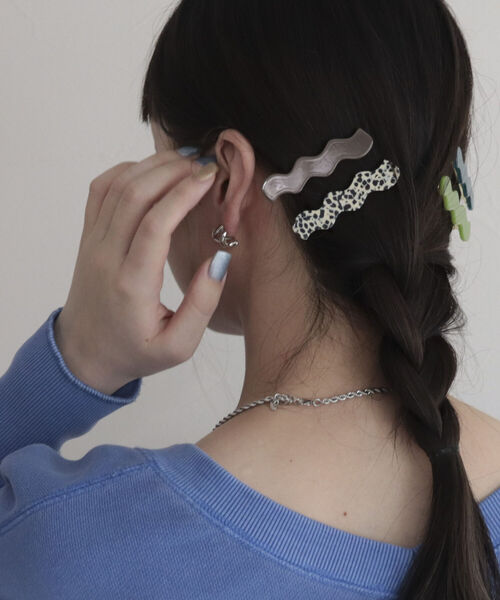 fredy emue(フレディエミュ)の「ウェーブクリップセット(バレッタ/ヘアクリップ・レディース・ピンク/グリーン/キナリ/ブラック系その他4・FREE)」の15枚目の写真