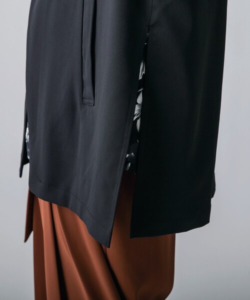 tk.TAKEO KIKUCHI（ティーケータケオキクチ）の「◆ベルテッドノースリーブジャケット（ユニセックスアイテム）（ベスト・メンズ・ブラック/ブルー・66/88）」の9枚目の写真