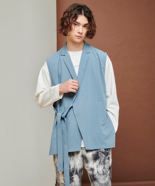 新品❣️40ct＆525 キクチタケオ リーフプリント ノースリーブロングベスト tk.TAKEO KIKUCHI（ティーケータケオキクチ）の「◇ダブルベルト