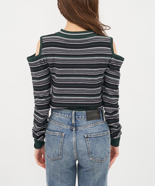 SPIRALGIRL(スパイラルガール)の「オープンショルダーマルチボーダーニット(ニット/セーター・レディース・ベージュ系/ブラック系/ブラウン系・FREE)」の5枚目の写真