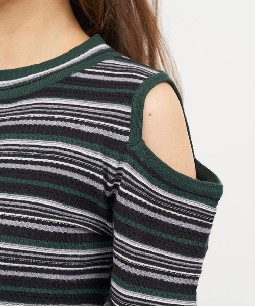 SPIRALGIRL(スパイラルガール)の「オープンショルダーマルチボーダーニット(ニット/セーター・レディース・ベージュ系/ブラック系/ブラウン系・FREE)」の7枚目の写真