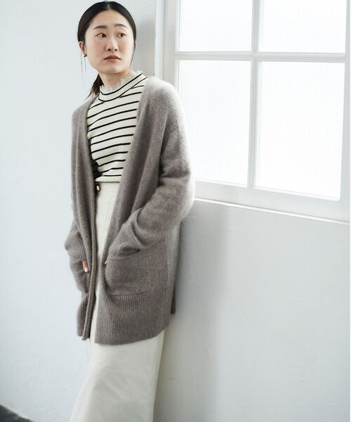 le.coeur blanc(ルクールブラン)の「シャンブレーコーデュロイストレートスカート(スカート・レディース・ネイビー/オフホワイト・38/36)」の13枚目の写真