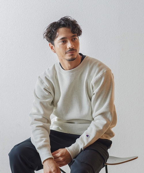 Champion(チャンピオン)の「CHAMPION(チャンピオン)RW クルーネック スウェットシャツ C3-W004(スウェット・メンズ・ブラック/グレー/オートミール/ダークネイビー/ホワイト・M/L/XL/XXL)」の4枚目の写真
