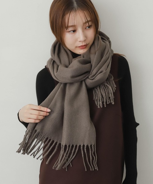 SENSE OF PLACE by URBAN RESEARCH（センスオブプレイスバイアーバンリサーチ）の「『ユニセックス』無地ストール（マフラー・レディース・ピンク/イエロー/ライトベージュ/ブルー/グリーン系その他/アイボリー/パープル/オレンジ/ブラック/グリーン・ONE）」の16枚目の写真