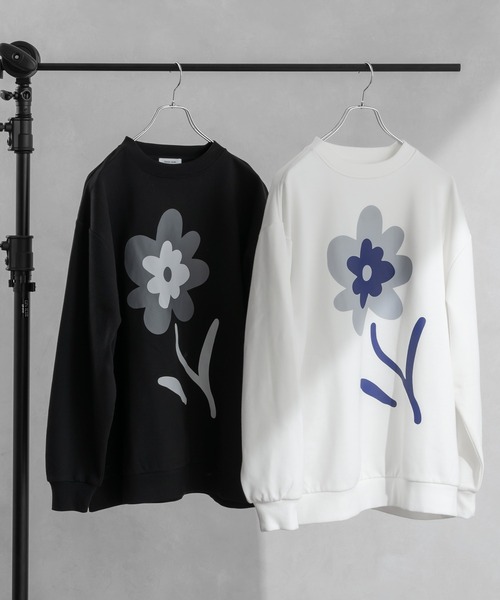 Adoon plain(アドーンプレーン)の「【Adoon plain】フラワープリントルーズスウェット(スウェット・メンズ・オフホワイト/ブラック・MEDIUM/LARGE)」の2枚目の写真