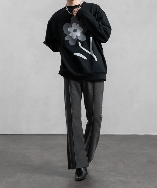 Adoon plain(アドーンプレーン)の「【Adoon plain】フラワープリントルーズスウェット(スウェット・メンズ・オフホワイト/ブラック・MEDIUM/LARGE)」の13枚目の写真