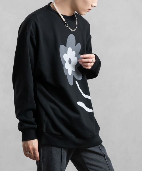 Adoon plain(アドーンプレーン)の「【Adoon plain】フラワープリントルーズスウェット(スウェット・メンズ・オフホワイト/ブラック・MEDIUM/LARGE)」の19枚目の写真