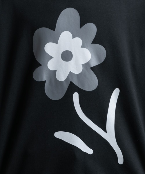 Adoon plain(アドーンプレーン)の「【Adoon plain】フラワープリントルーズスウェット(スウェット・メンズ・オフホワイト/ブラック・MEDIUM/LARGE)」の22枚目の写真