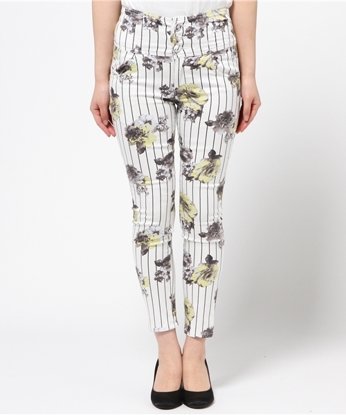 VENCEEXCHANGE（ヴァンスエクスチェンジ）の「サテンストライプ花柄ハイウエストスキニー            （その他パンツ・レディース・オフホワイト/ブラック・MEDIUM/SMALL/LARGE）」の3枚目の写真