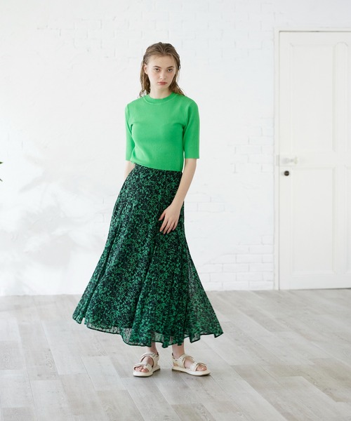 INED CLARO（イネドクラロ）の「フラワープリントマーメイドフレアスカート（スカート・レディース・ブラック/オフホワイト・フリー）」の13枚目の写真