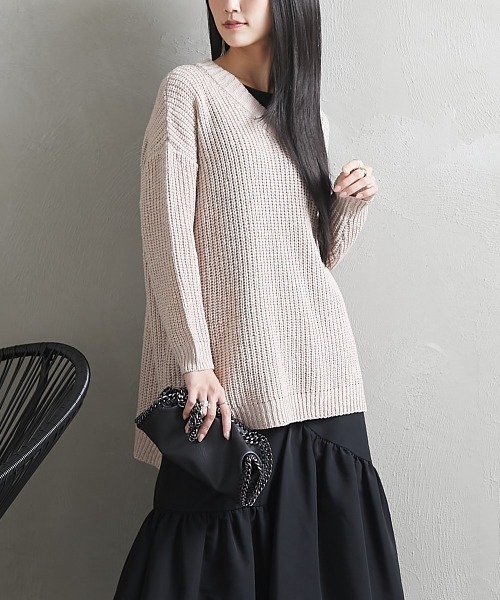 Soiunique（スワユニーク）の「オーバーサイズＶネックリブニット ［Soiunique］（ニット/セーター・レディース・ピンクベージュ/グレイッシュベージュ/ライトグリーン/アイボリー・M）」の19枚目の写真