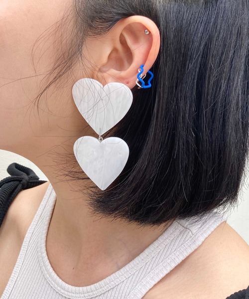 Casselini（キャセリーニ）の「Casselini(キャセリーニ)ハートアクリルピアス（ピアス（両耳用）・レディース・ホワイト/ブラウン/オレンジ・FREE）」の2枚目の写真