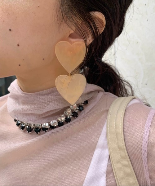 Casselini（キャセリーニ）の「Casselini(キャセリーニ)ハートアクリルピアス（ピアス（両耳用）・レディース・ホワイト/ブラウン/オレンジ・FREE）」の3枚目の写真