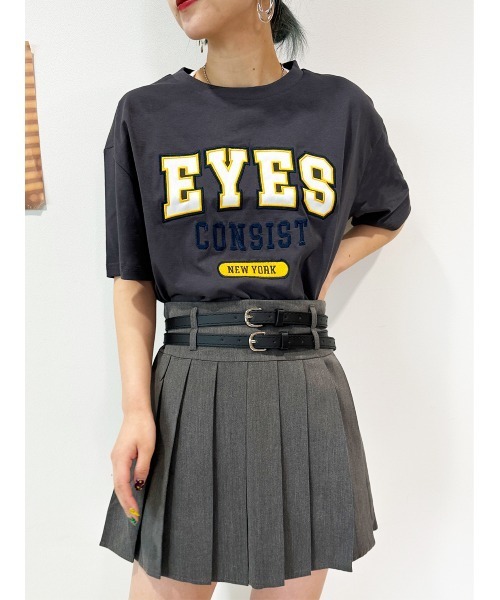 CECIL McBEE(セシルマクビー)の「ワッペン刺繍ロゴクロップドTシャツ(Tシャツ/カットソー・レディース・オフホワイト/アイボリー/チャコールグレー・LARGE/MEDIUM)」の7枚目の写真