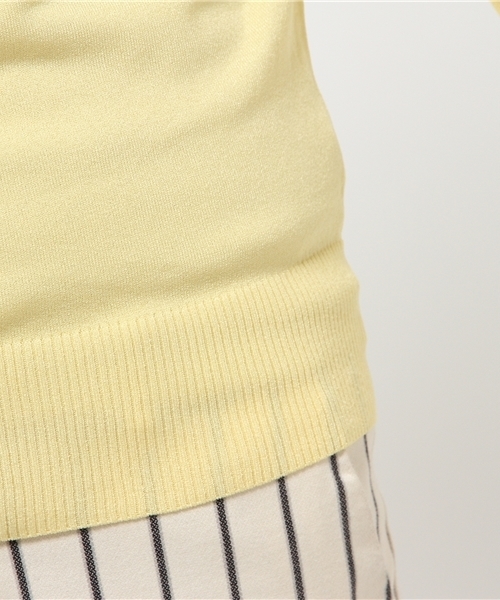 NATURAL BEAUTY BASIC（ナチュラルビューティーベーシック）の「ラウンドネックカーディガン（カーディガン/ボレロ・レディース・グレー/ホワイト/イエロー/ピンク/ネイビー・MEDIUM）」の12枚目の写真