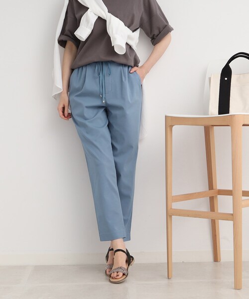 DRESKIP（ドレスキップ）の「◆【接触冷感/ストレッチ】オンにもオフにも 大人きれいなイージーテーパ－ドパンツ（その他パンツ・レディース・ライトブルー/ブラック/カーキ/ベージュ・02/03/04）」の4枚目の写真