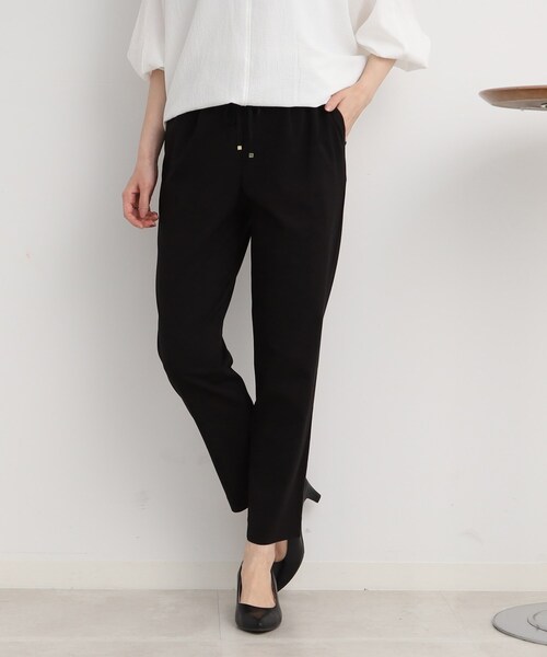 DRESKIP（ドレスキップ）の「◆【接触冷感/ストレッチ】オンにもオフにも 大人きれいなイージーテーパ－ドパンツ（その他パンツ・レディース・ライトブルー/ブラック/カーキ/ベージュ・02/03/04）」の2枚目の写真