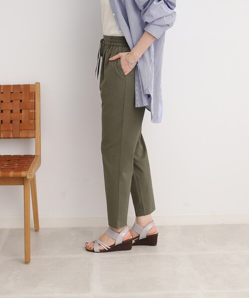 DRESKIP（ドレスキップ）の「◆【接触冷感/ストレッチ】オンにもオフにも 大人きれいなイージーテーパ－ドパンツ（その他パンツ・レディース・ライトブルー/ブラック/カーキ/ベージュ・02/03/04）」の16枚目の写真