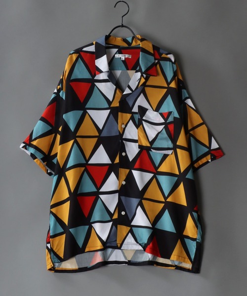 SITRY（シトリー）の「Oversize Drop shoulder rayon print open collar shirt/オーバーサイズ ドロップショルダー  プリント オープンカラーシャツ（シャツ/ブラウス・メンズ・ホワイト系その他/ブラウン系その他/ベージュ系その他/ブルー系その他/イエロー系その他/ブラック系その他・L/M）」の2枚目の写真