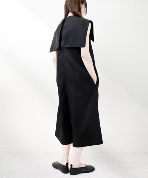 STYLEBLOCK（スタイルブロック）の「ライトシャークスキンミディ丈2WAYオールインワン（サロペット/オーバーオール・レディース・ネイビー/モカ/ブラック・M）」の8枚目の写真