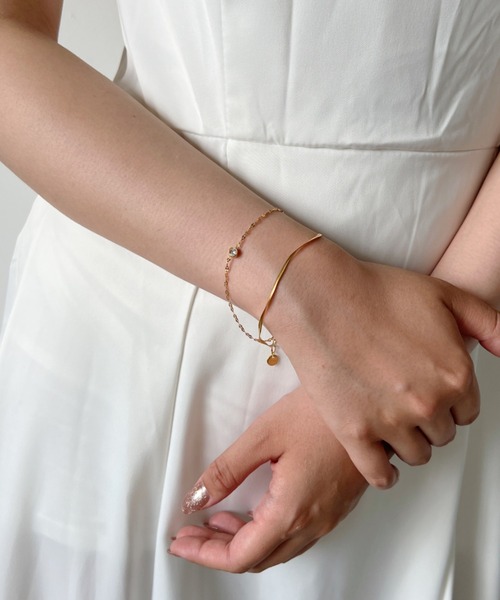 iso（イソ）の「2連ビジューチェーンブレスレット/ステンレス（ブレスレット・レディース・シルバー/ゴールド・FREE）」の12枚目の写真