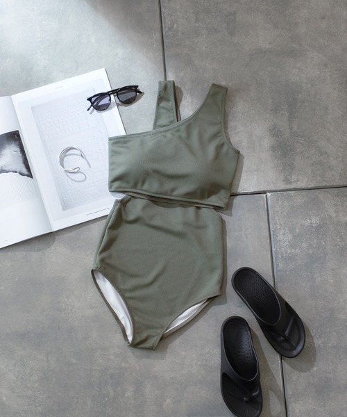 COLONY 2139（コロニートゥーワンスリーナイン）の「ワンショルダーSETスイムウエア(2点セット)（水着・レディース・カーキ/ブラック/ブルー・FREE）」の11枚目の写真