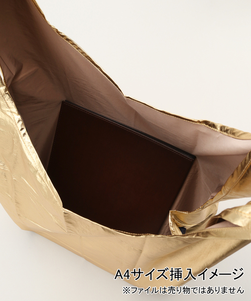 U by SPICK&SPAN（ユーバイスピックアンドスパン）の「【BAGGU/バグゥ】 Standard BAGGU Metallic（ショルダーバッグ・レディース・シルバー/ゴールド・FREE）」の10枚目の写真
