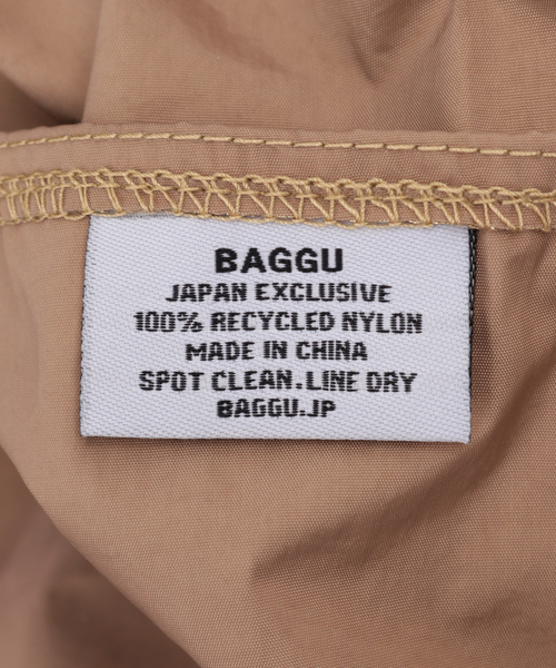 U by SPICK&SPAN（ユーバイスピックアンドスパン）の「【BAGGU/バグゥ】 Standard BAGGU Metallic（ショルダーバッグ・レディース・シルバー/ゴールド・FREE）」の6枚目の写真
