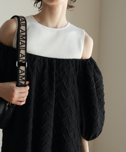 AMAIL（アマイル）の「Back slit pat cloth（タンクトップ・レディース・レッド/ホワイト/ブラック/ブルー・FREE）」の2枚目の写真