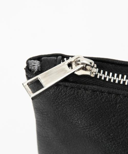 Ray BEAMS(レイビームス)の「Casselini / ライダース クラッチ(クラッチバッグ・レディース・ブラック・ONE SIZE)」の5枚目の写真