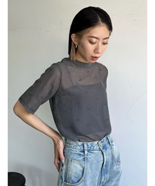 EMODA（エモダ）の「シアーロゴトップ（Tシャツ/カットソー・レディース・グレー/ブラック/アイボリー・FREE）」の12枚目の写真