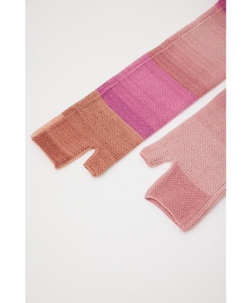 SLY（スライ）の「GRADATION ARM COVER グラデーション アームカバー セットアップ可能（アームカバー・レディース・ブラック系その他2/ピンク系その他・FREE）」の9枚目の写真