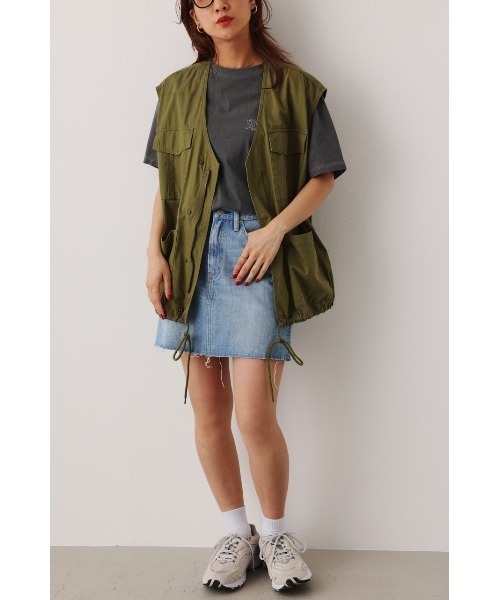 RODEO CROWNS WIDE BOWL（ロデオクラウンズワイドボウル）の「V/L denim short skirt（デニムスカート・レディース・ホワイト/ライトブルー・SMALL/MEDIUM）」の4枚目の写真
