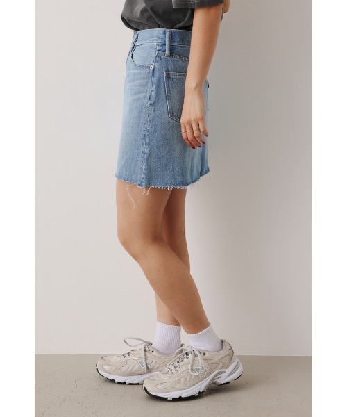 RODEO CROWNS WIDE BOWL（ロデオクラウンズワイドボウル）の「V/L denim short skirt（デニムスカート・レディース・ホワイト/ライトブルー・SMALL/MEDIUM）」の14枚目の写真