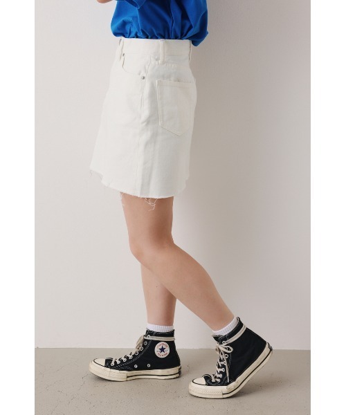 RODEO CROWNS WIDE BOWL（ロデオクラウンズワイドボウル）の「V/L denim short skirt（デニムスカート・レディース・ホワイト/ライトブルー・SMALL/MEDIUM）」の10枚目の写真