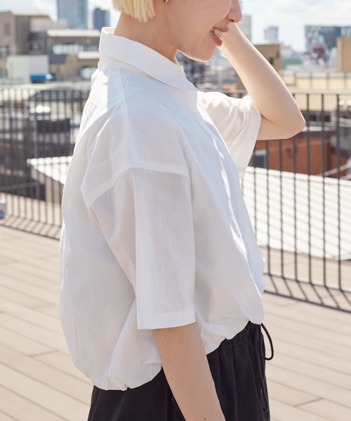 w closet（ダブルクローゼット）の「クロップド半袖シャツ（シャツ