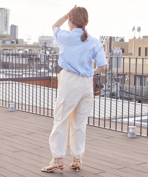 w closet（ダブルクローゼット）の「クロップド半袖シャツ（シャツ/ブラウス・レディース・オフホワイト/ストライプ/チェック・FREE）」の16枚目の写真