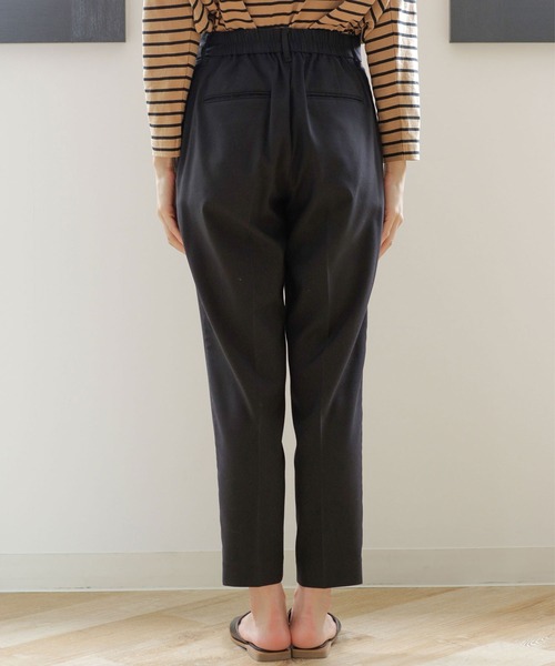 NANO universe（ナノユニバース）の「【WEB限定】【骨格ウェーブ】ストレッチテーパードパンツ（その他パンツ・レディース・ダークベージュ/ライトイエロー/ライトベージュ/ブラック/ネイビー/ピンク系その他/ブルーグリーン・マルチサイズ）」の16枚目の写真