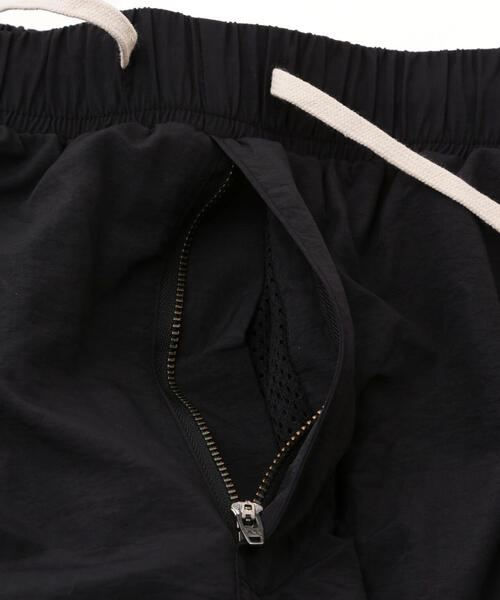 DANKE SCHON(ダンケシェーン)の「【WEB&DEPOT限定】DankeSchon/ダンケシェーン/NYLON SNOW PNTS/ナイロンスノーパンツ(その他パンツ・レディース・ブラック/ホワイト・SMALL/MEDIUM/LARGE/L/M)」の6枚目の写真