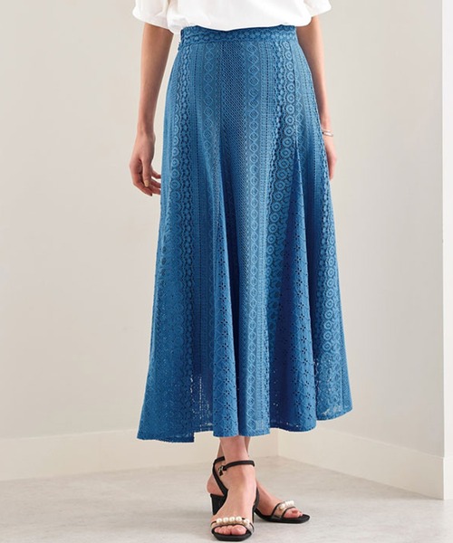 BELLUNA PLUS(ベルーナ)の「レース切替デザインフレアースカート(スカート・レディース・アイボリー/ブラック/ブルー・MEDIUM/LARGE/X-LARGE)」の3枚目の写真