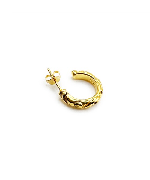 THEATER(シアター)の「THEATER シアター アラベスクデザインフープハーフピアス”GOLD”(ピアス(両耳用)・レディース・ゴールド・FREE)」の1枚目の写真