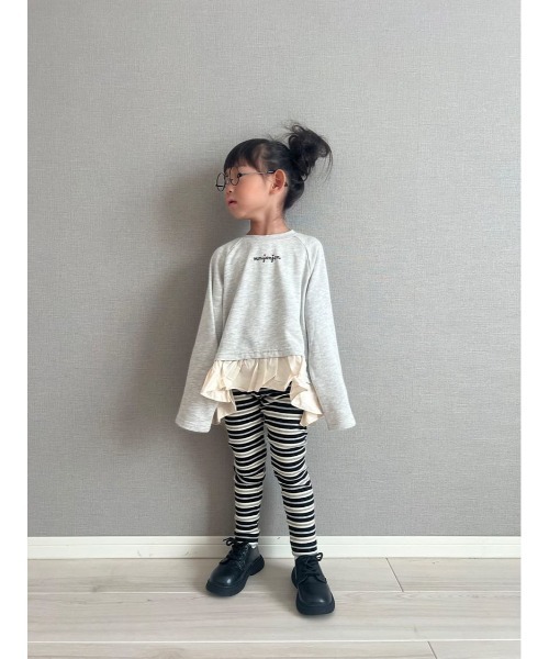 Moujonjon（ムージョンジョン）の「裏毛裾フリル付きトレーナー（スウェット・キッズ・ネイビー/グレー・80/140/120/130/110/100/90）」の11枚目の写真