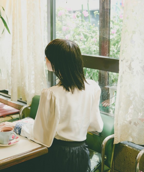 kutir(クティール)の「【クティールとレトロ】リボンジャガードブラウス(シャツ/ブラウス・レディース・オフホワイト/その他/キャメル/ブラック・FREE)」の19枚目の写真