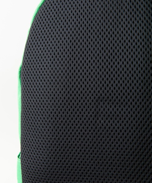 Dickies（ディッキーズ）の「【DICKIES/ディッキーズ】スマイルロゴ　KIDS　デイパック　バックパック（バックパック/リュック・キッズ・ブルー/ベージュ/グリーン/ラベンダー/ブラック/イエロー・FREE）」の18枚目の写真