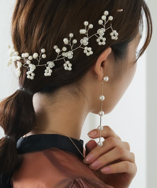 Kana(カナ)の「5連 パール ロング ピアス パーティー 結婚式 お呼ばれ オケージョン(ピアス(両耳用)・レディース・シルバー/ゴールド・フリー)」の3枚目の写真
