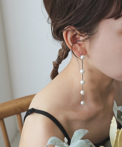 Kana(カナ)の「5連 パール ロング ピアス パーティー 結婚式 お呼ばれ オケージョン(ピアス(両耳用)・レディース・シルバー/ゴールド・フリー)」の11枚目の写真