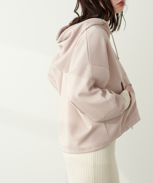 natural couture（ナチュラルクチュール）の「ハーフZIPパーカー（パーカー・レディース・ピンクベージュ/オフホワイト/チャコールグレー・FREE）」の13枚目の写真